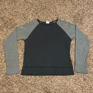 Medium women's gray lightweight sweatshirt.